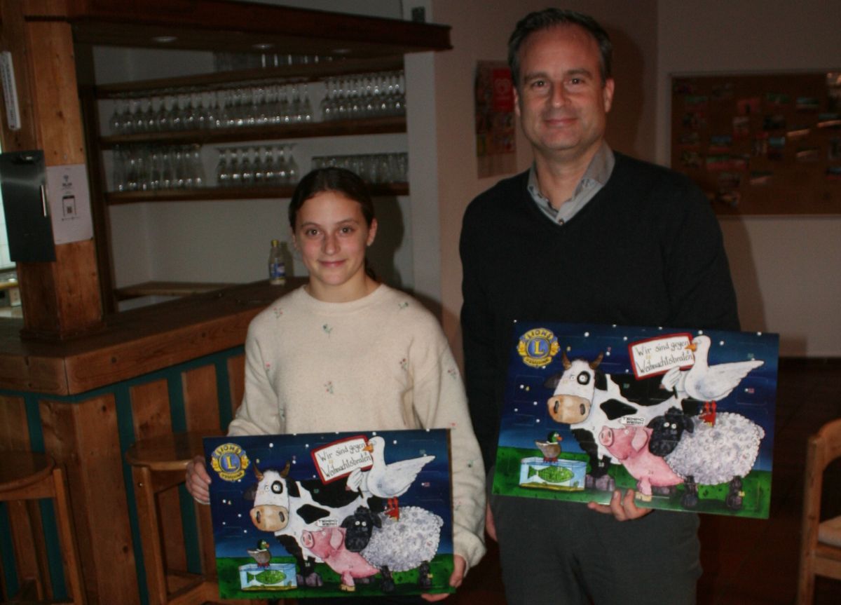 Laura Claessen mit Notar Jan Grosser